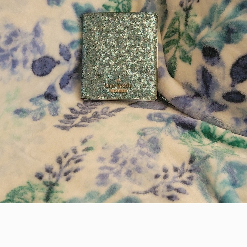 Kate Spade Mini Wallet